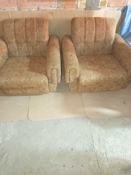 Диван 2 бр фотьойли