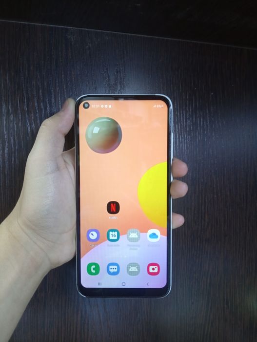 Продаю Samsung A11