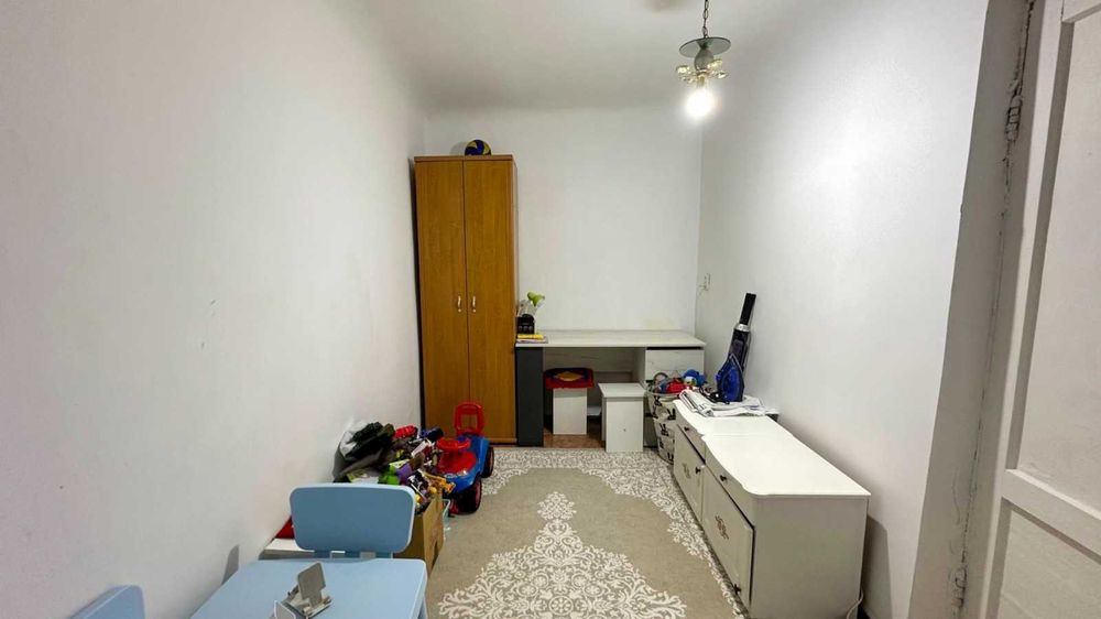 Продам 3 ком в центре АЙЫМ