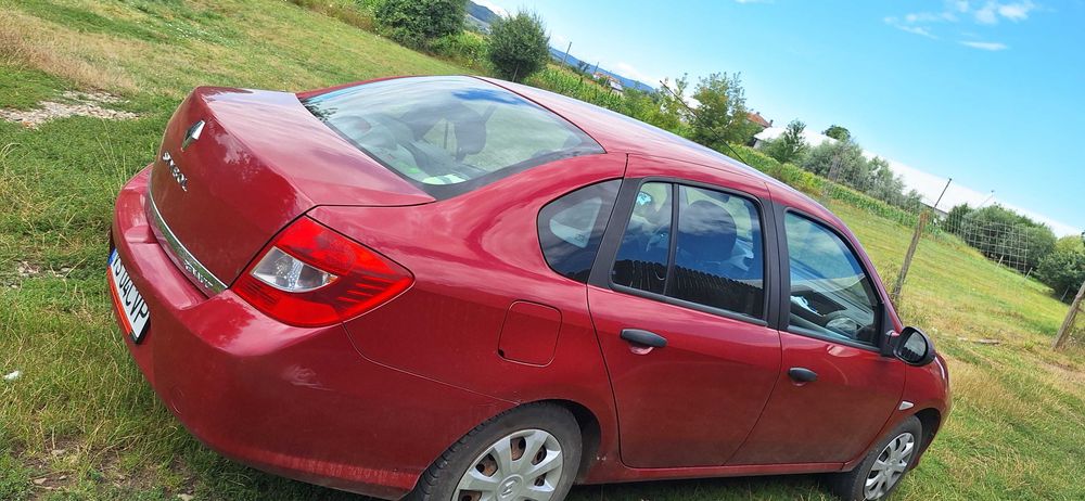 Mașină Renault Symbol