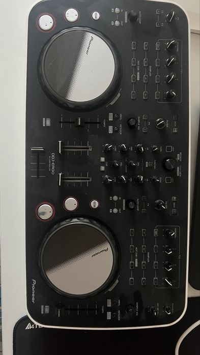 Диджей контролер pioner ergo
