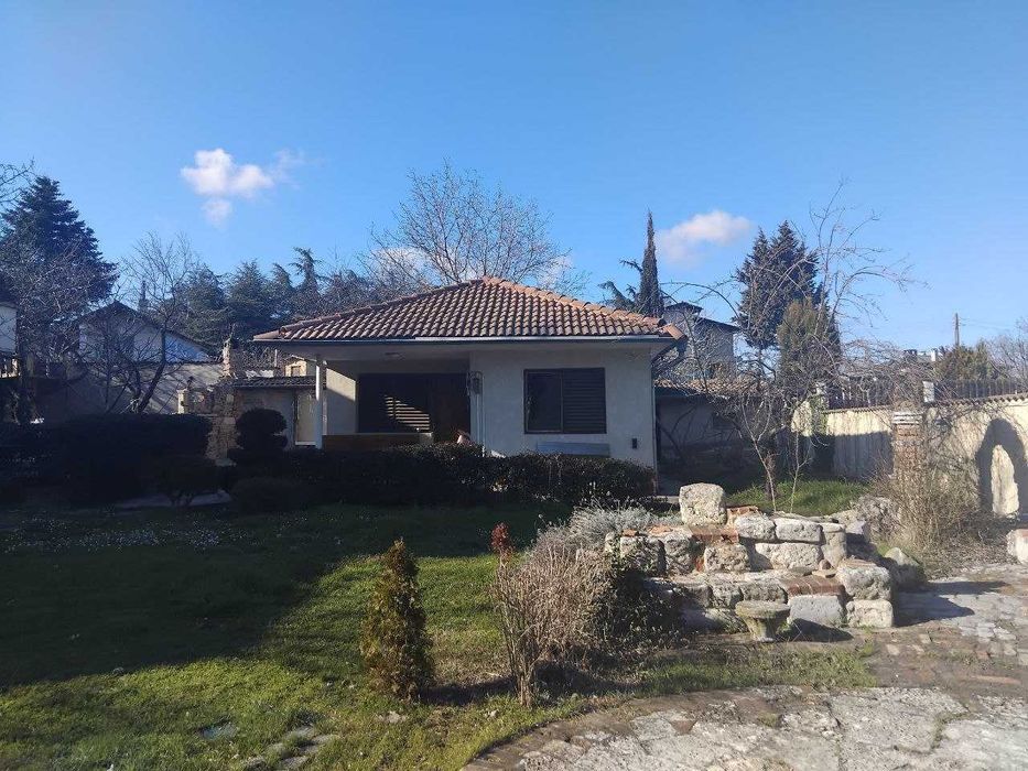 Самостоятелна Къща в Ален мак - 1500 евро