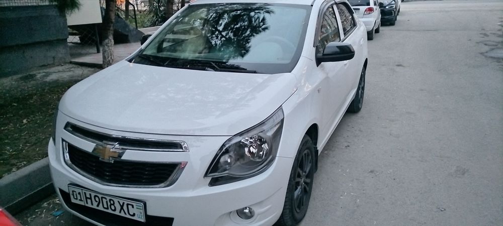 свой Кобалт продаю