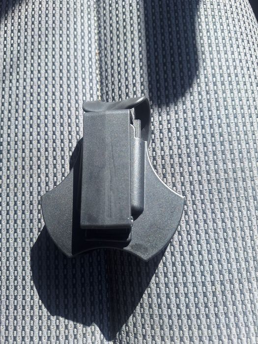 Холдър / калъф за белезници