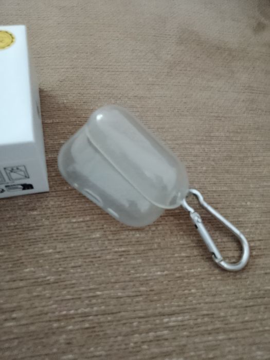 Airpods Pro 3 в подарок чехол