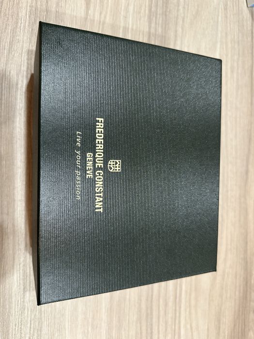 Frederique Constant Classic Quartz мъжки часовник