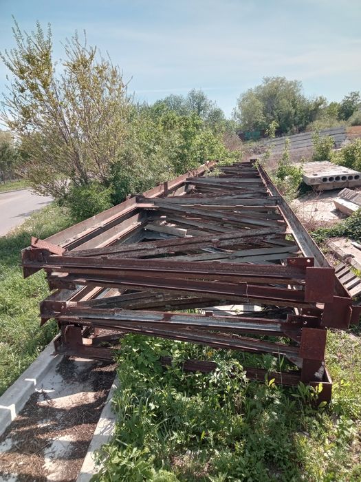 Железный ферма 12