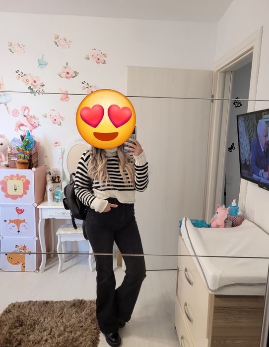 Pulover gros bershka marimea xs