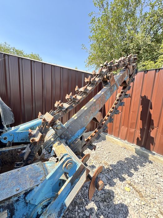 Продам трактор МТЗ с троншеекопателем (БАРА)