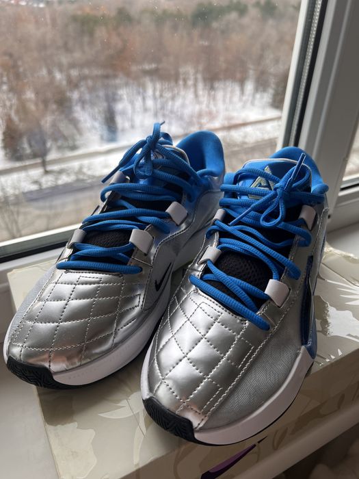 Кросовки Nike новые