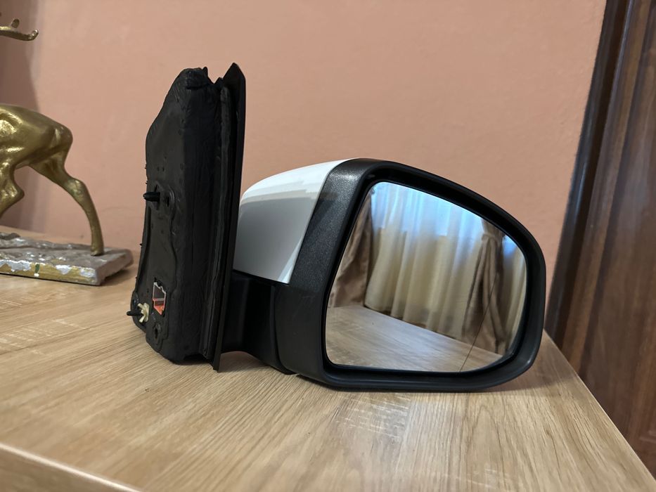 Oglindă dreapta Ford 3