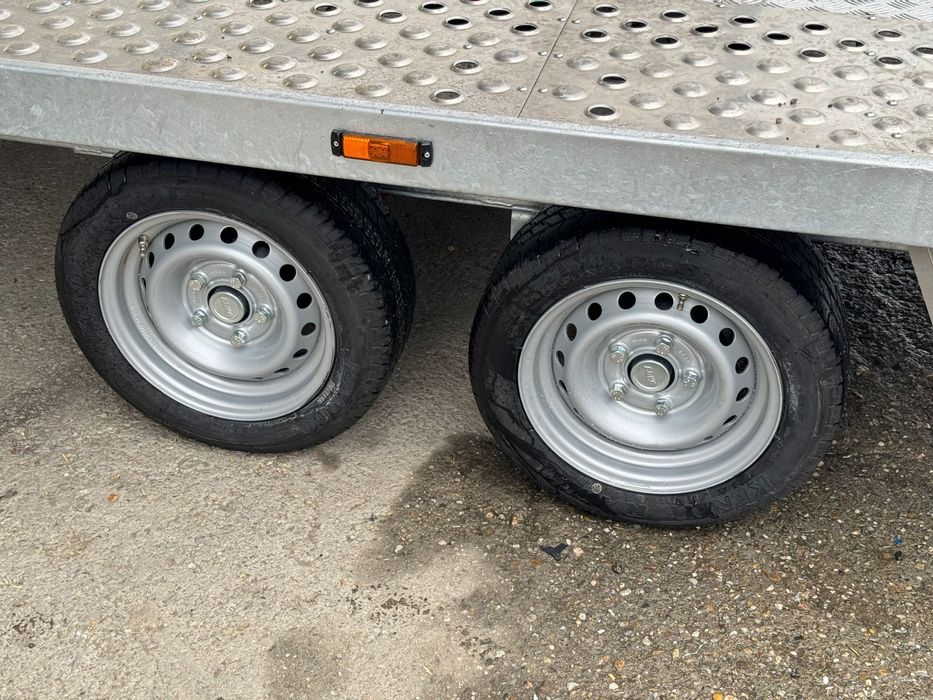 Inchiriere remorca/ platforma auto 4,5m 5m 2axe 6m 8m tractari auto