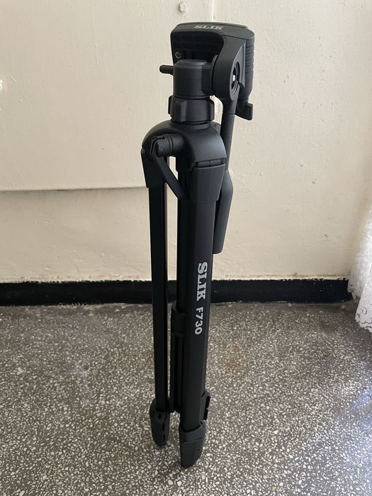 Trepied Slik F730