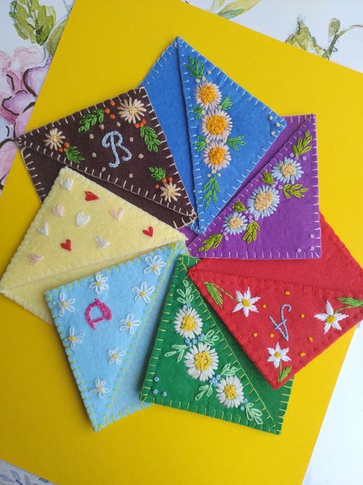 Semn de carte confecționat manual