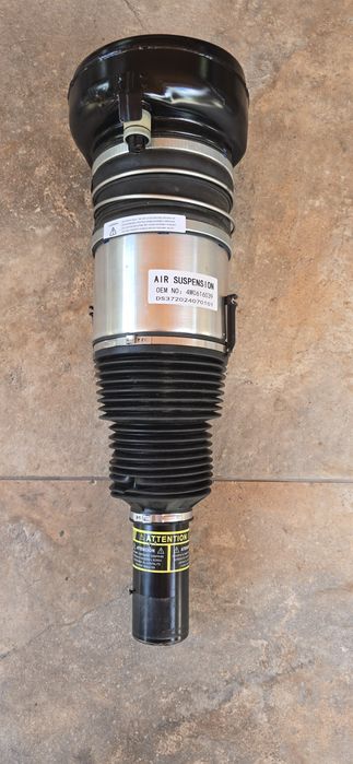 Преден амортисьор с въздушно окачване Audi Q7 4M/Bentley Bentayga