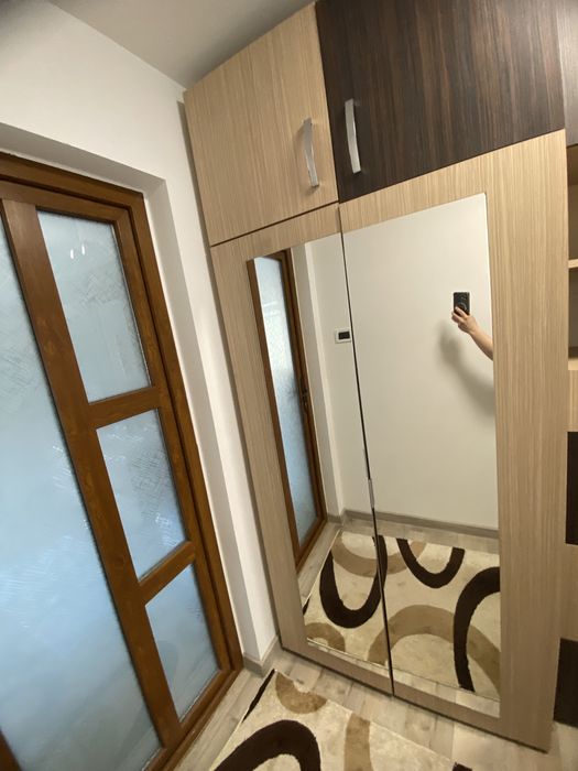 Dulap modern cu oglinzi si Pantofar