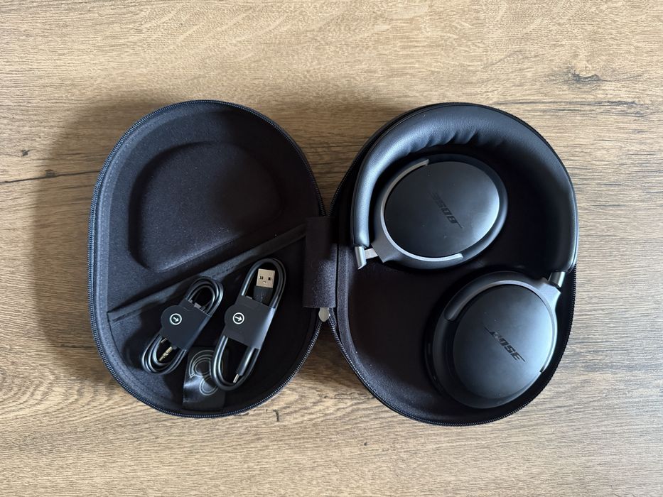 Vand Casti Bose QuietComfort Ultra Negre