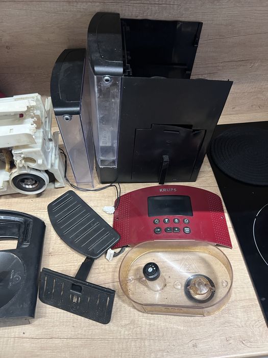 Dezmembrez Espressor automat KRUPS espresseria EA816570 EA816B piese