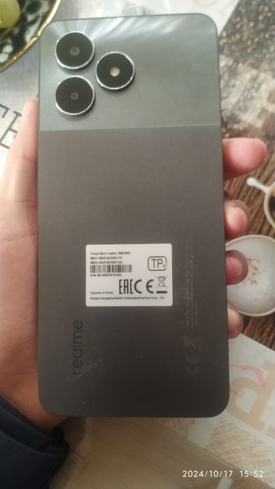 Почти новый realme note 50