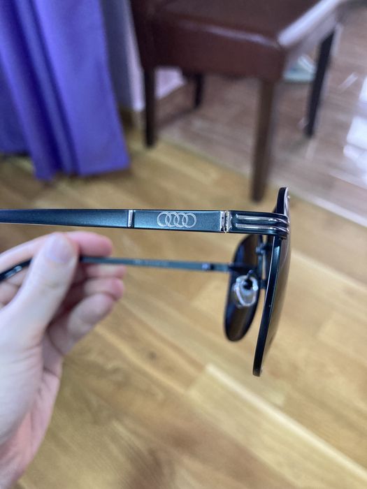 Ochelari de soare Audi cadou
