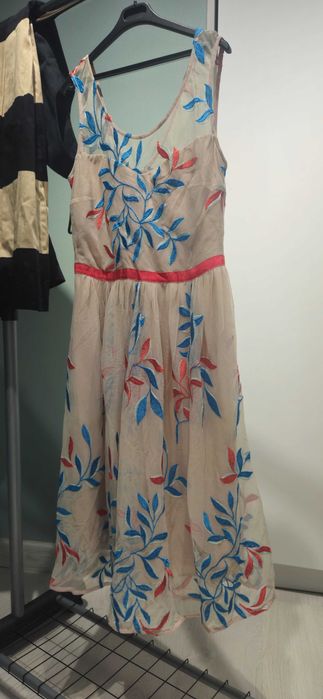 Шикарные платья  42-44р