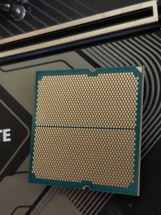 AMD Ryzen 9 7950X, 16-ядрен, АМ5