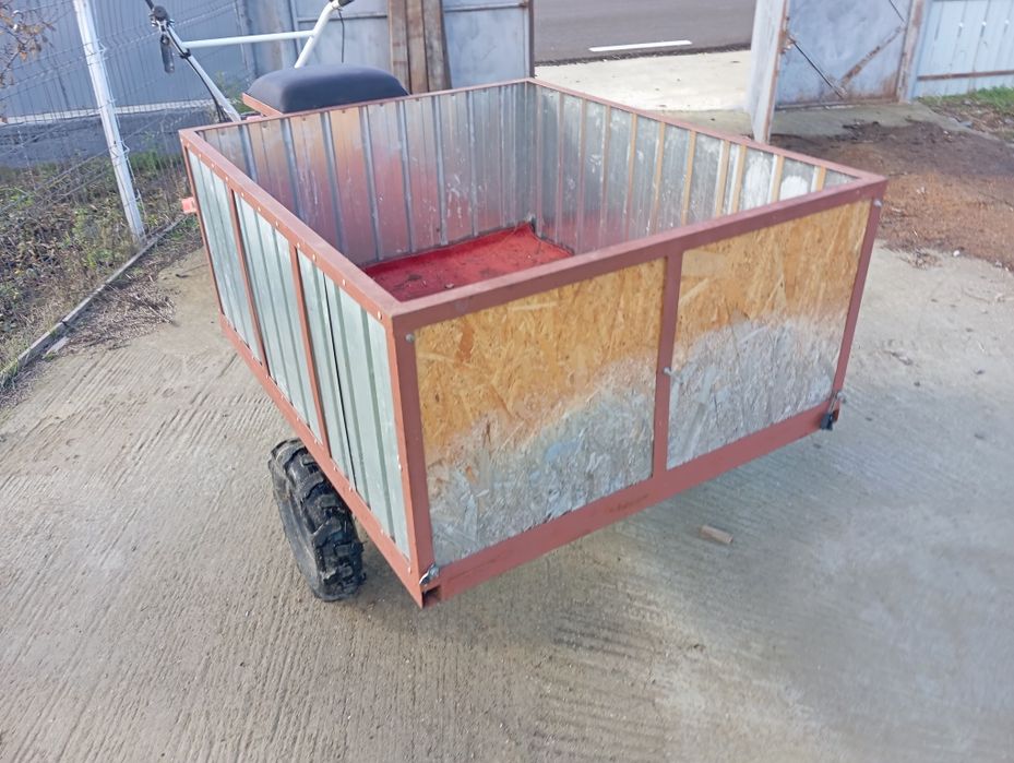 Vând motosapă Ruris Dac 700Dk cu remorcă