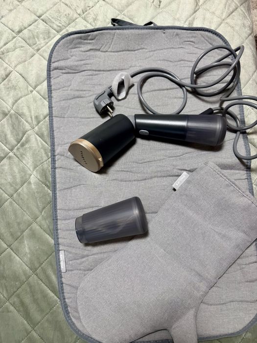 Уред за гладене с пара Philips Series 5000 в отлично състояние