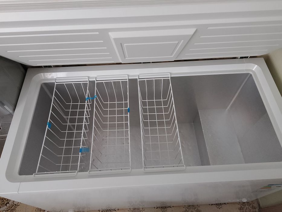 Морозильник в отличном состояний