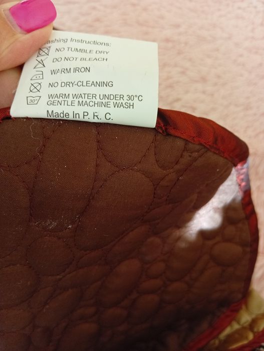 Покрывало шёлк+ 2 наволочки.