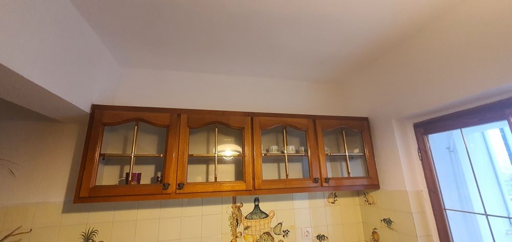 Mobilă de bucătărie