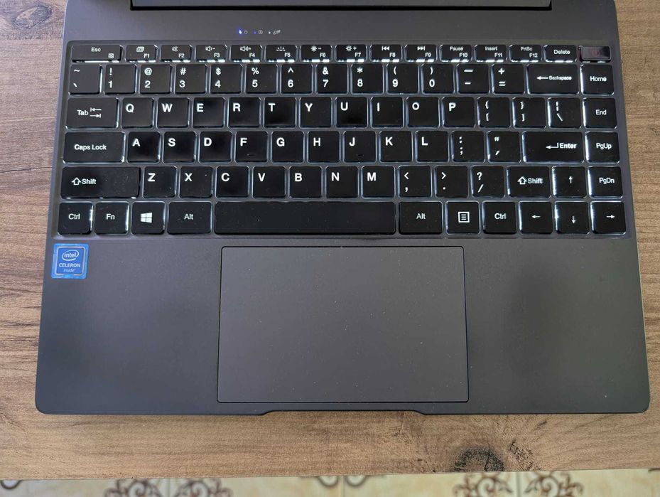 Laptop ultraportabil Chuwi GemiBook