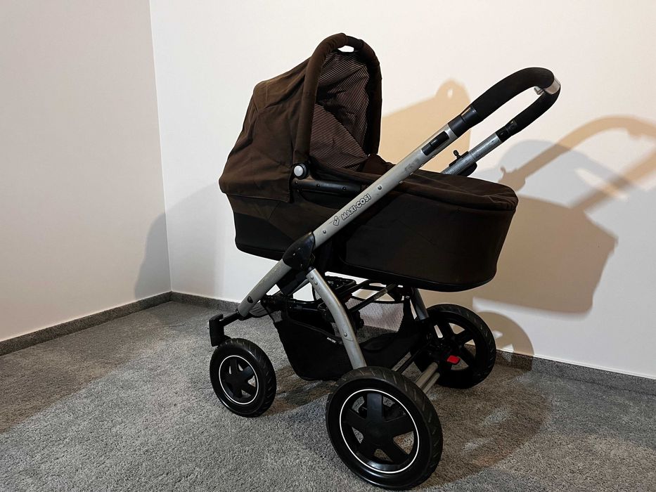 Carucior Maxi Cosi Mura 4 + landou si accesorii