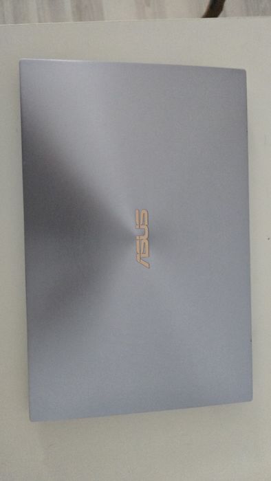 laptop ASUS ZenBook UM431D