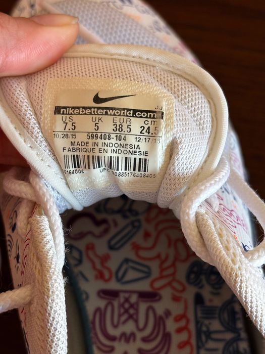 Бели маратонки Nike Air Max Thea