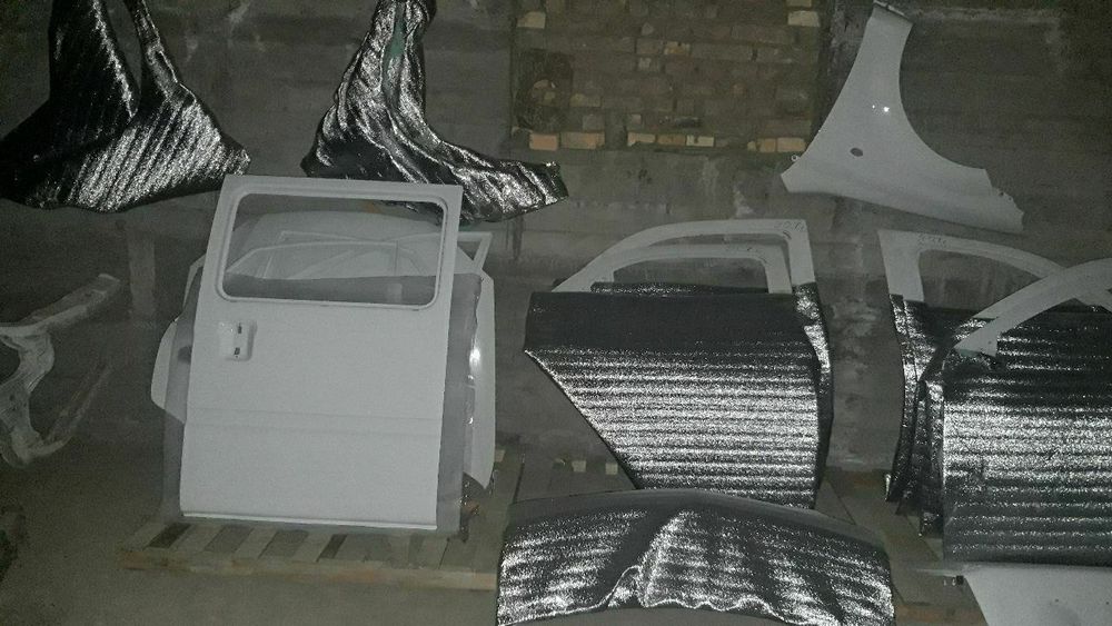 Avto radnoy  eshiklar