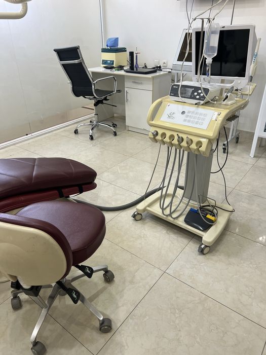 Стоматологическое кресло