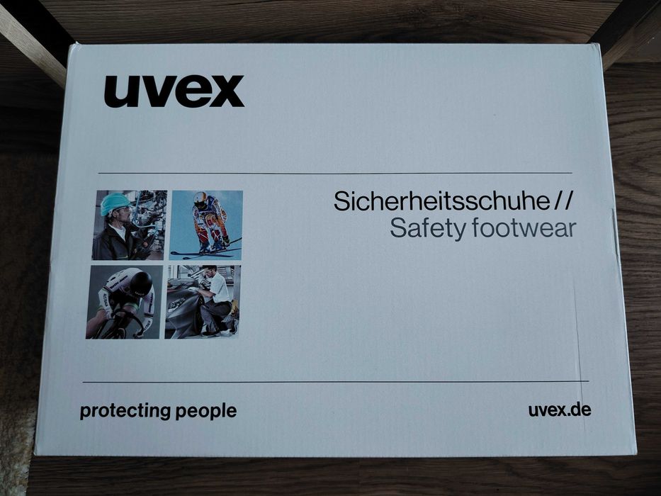 Bocanci / Pantofi de protectie Uvex , ESD , marimea 42 , NOI