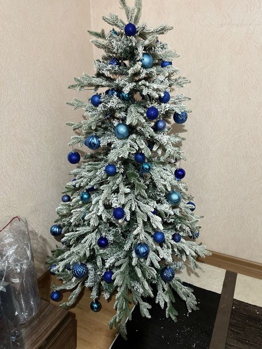 Продается новогодняя елка