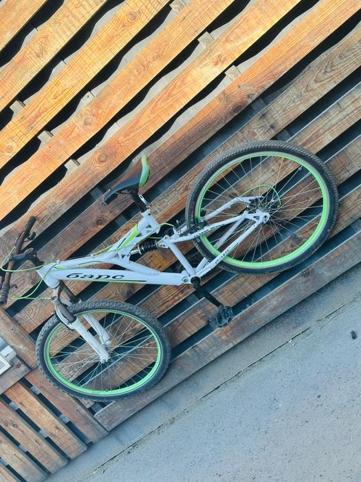 Продам двух подвесный велик барс