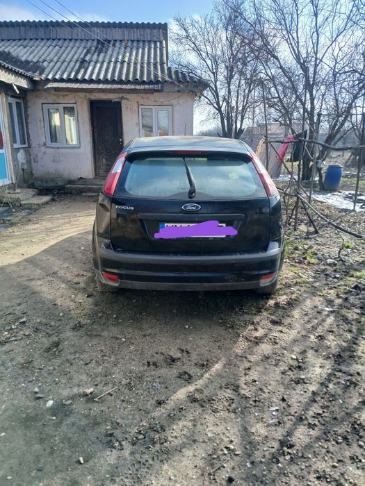 Vând Ford focus 2