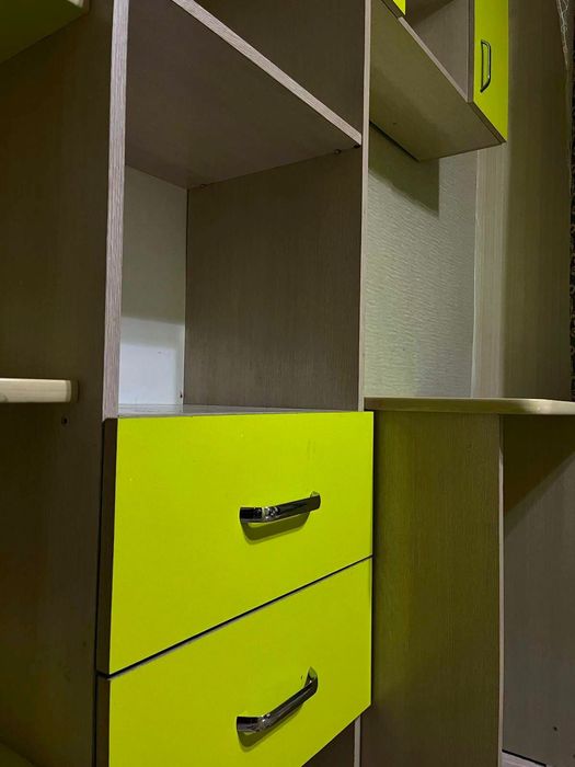 Стенка подростковая