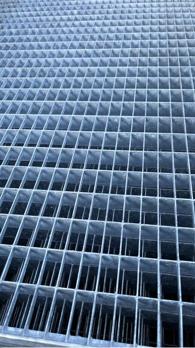 Vand gratare zincate