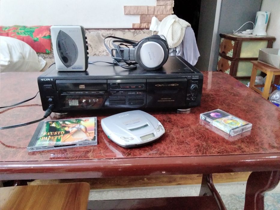 Продается двойка SONY TXD-RE 210