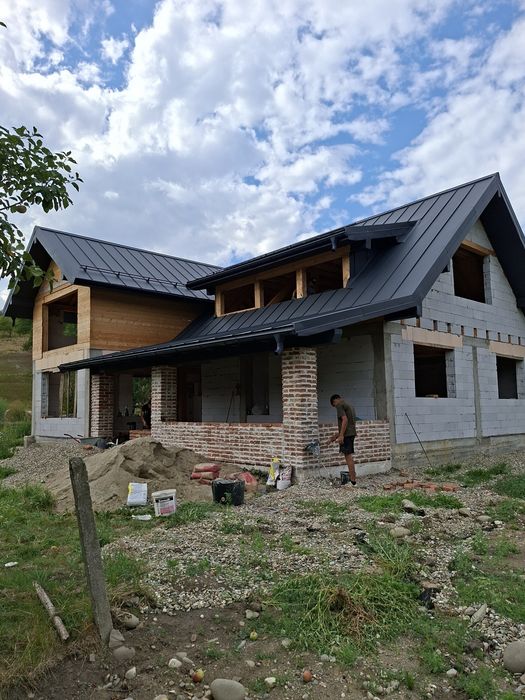 Vand / schimb cu auto casa  la tara