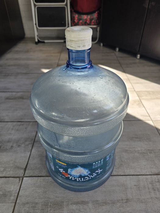 Бутылка для воды 19 л.