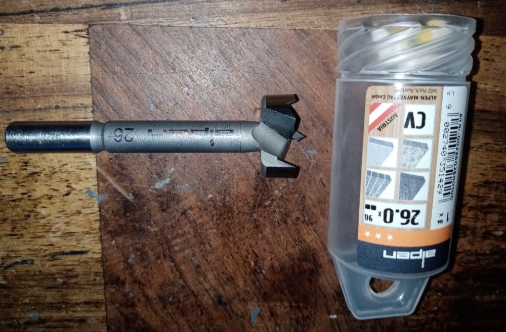 Sablon mobila din plastic dur pt balamale 26mm (balamale mici)