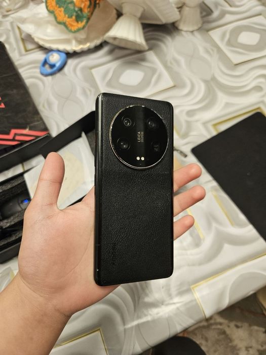 продаётся xiaomi 13 ultra