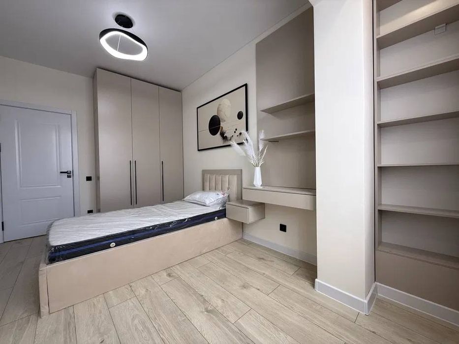 Кунаева квартира 2в3 отдельный вход + не торец Гостиница Россия