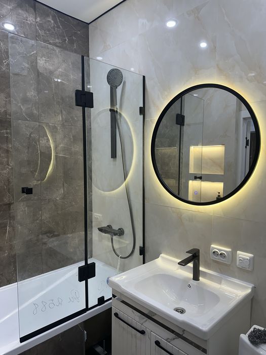 Душ Кабины, Ванна, Стеклянные Перегородки!